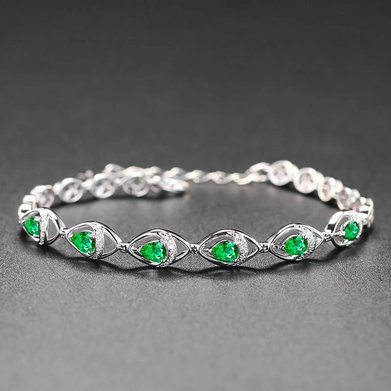 Women Bracelet 925 Silver Jewelry Water Drop Shaped Emerald Gemstone Fashion Accessories Wedding Party Engagement Gift 241227