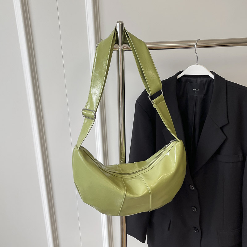 Women Dumpg Crossbody PU Leather Half Moon Everyday Purse Large Capacity Vintage Sg Female Commute Bag