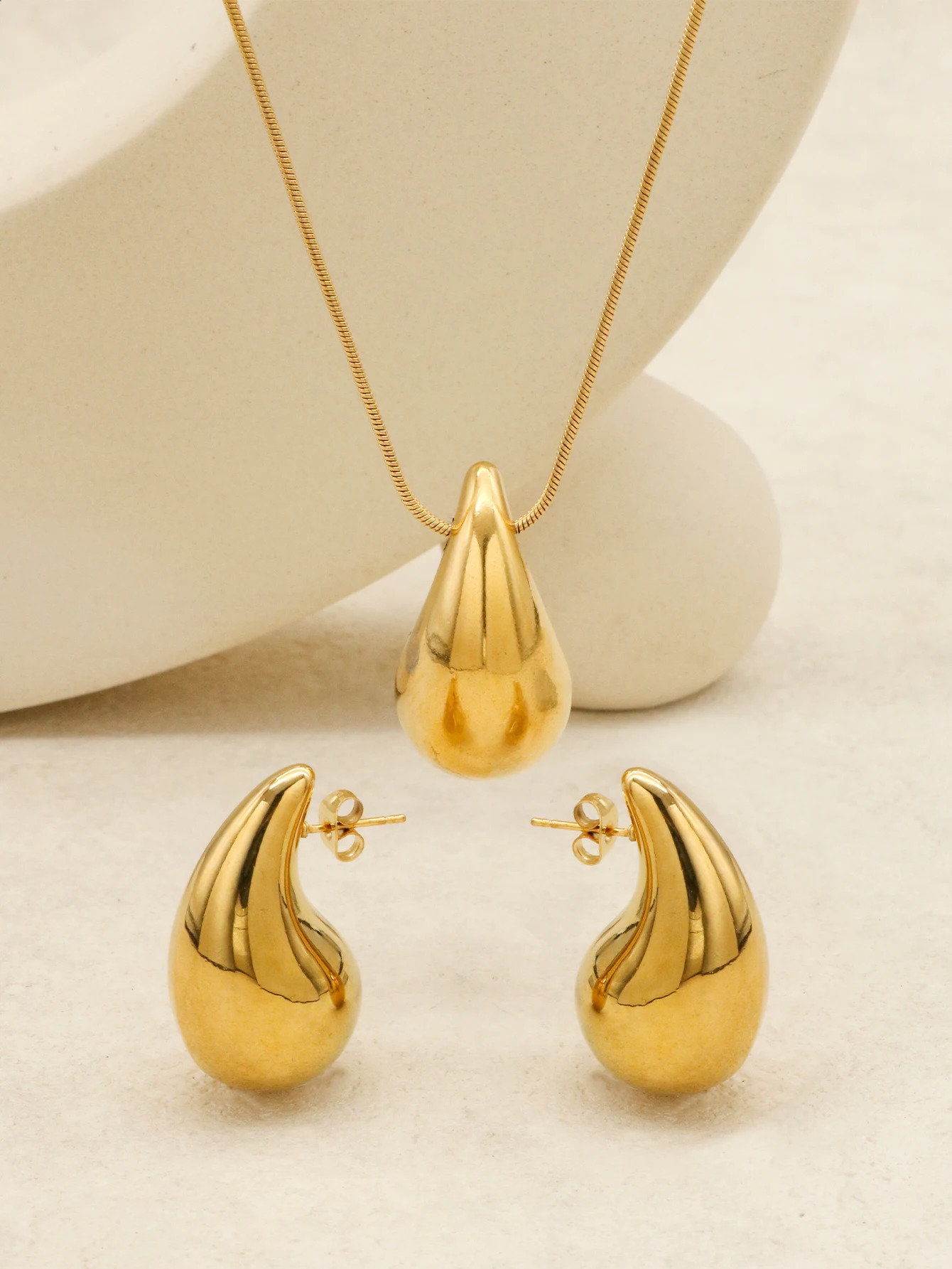 1Set/2Pcs Selling Fashion Droplet Shaped Necklace Earrings Set Wedding Gold Color Couple Sets Stainless Steel Jewelry 241226