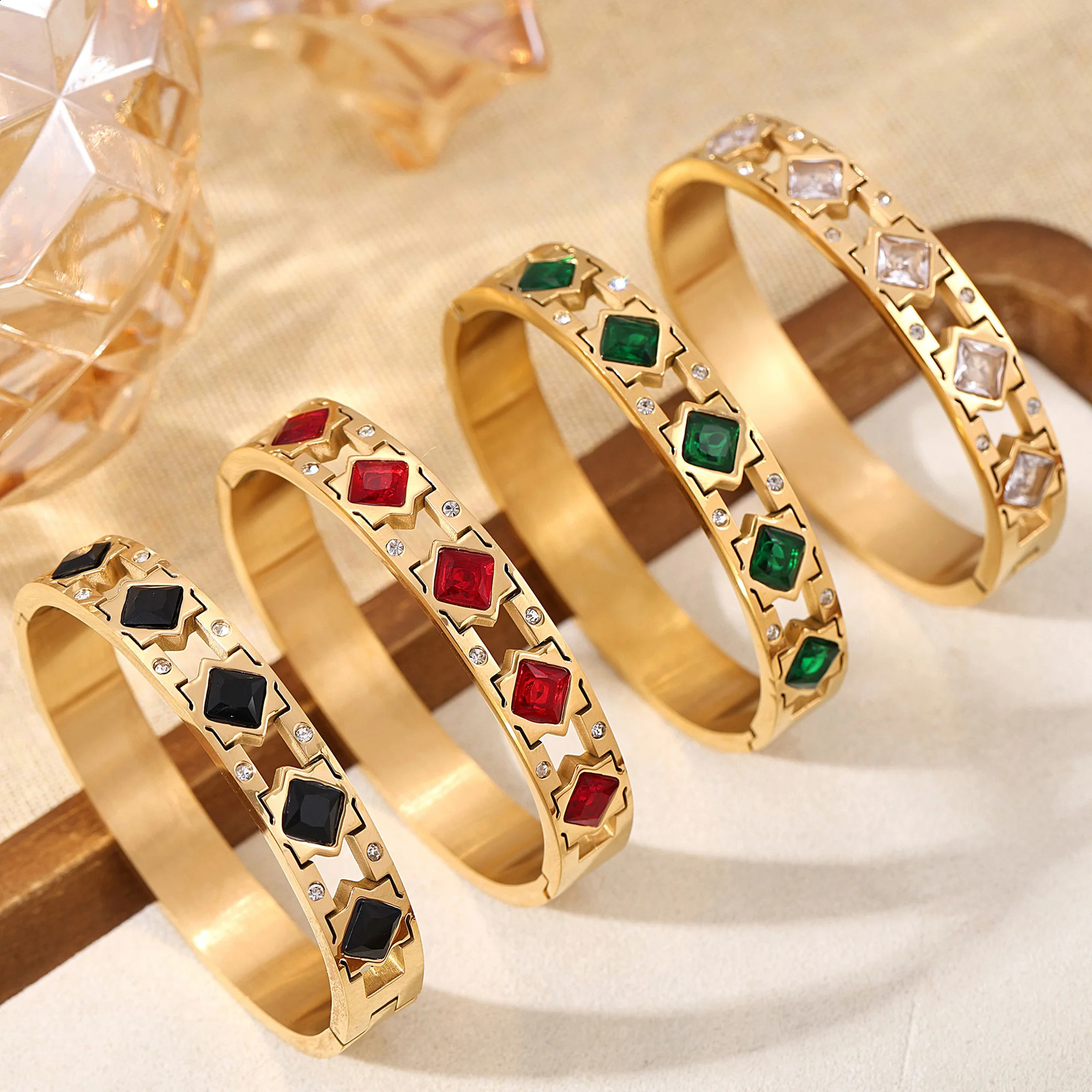 Openable Stainless Steel Bracelets For Women 18k Gold Plated Inlaid Square Zircon And Glass Stone Hollowed Womens Cuff Bracelet 241227