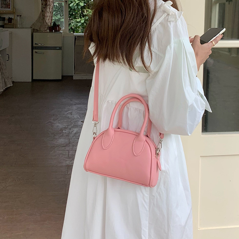 Fashion Pink Small Square Women Clutch Purse Handbags New Simple Ladies Messenger Bag Solid Color Female Shoulder Crossbody Bags Convertible Bags