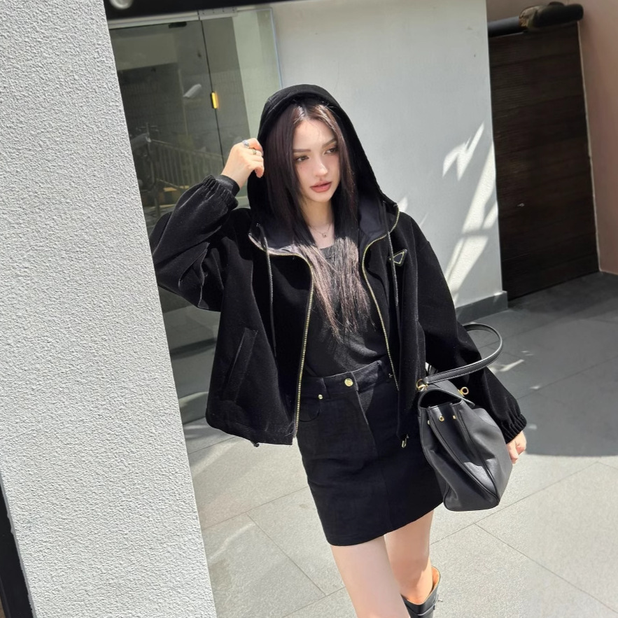 Triangle Autumn And Winter New Item Chest Logo Decoration Hooded Zipper Velvet Jacket 41017