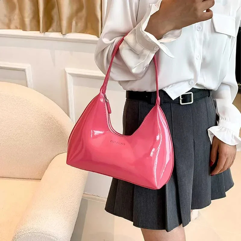 Trendy ner Solid Shoulder Bags for Women Handbags and Purses Fashion Patent Leather Underarm Ladies Tote 241227
