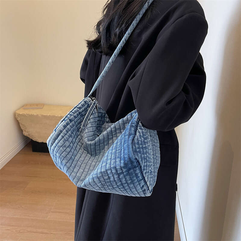 Hong Kong Feng Shui Washed Denim Cloth For Women, New Autumn And Winter Korean Version, Fashionable Large Capacity Casual Single Shoulder Armpit Bag