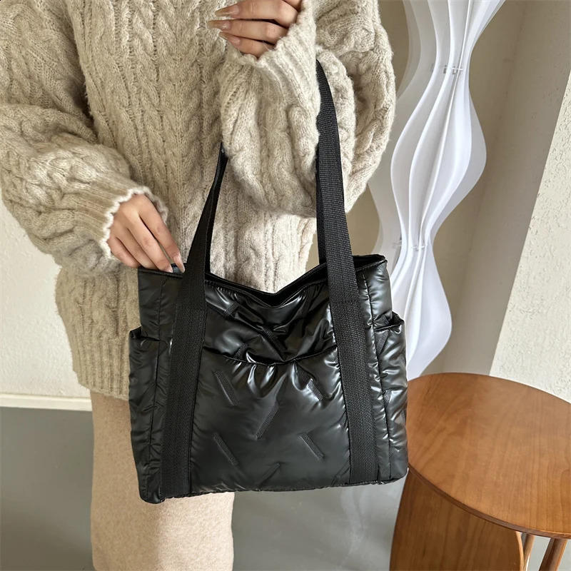Puffer Tote Bag for Women Cotton Padded Winter Handbag Soft Down Multiple Pocket Work Bag Shopper Bag 241227