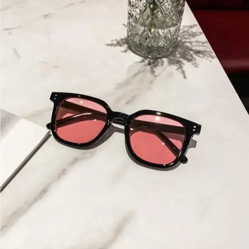 New Ins Style Retro Square Sunglasses Fashion Personality Trend Simple Glasses Men and Women The SameXJ241228