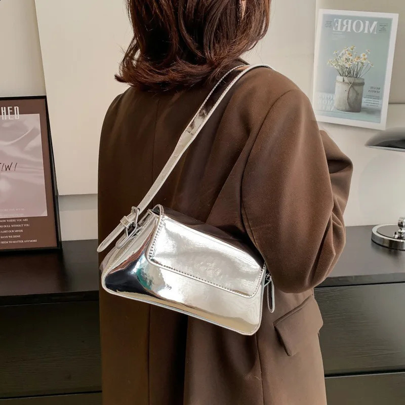 Handbags for Women Laser Armpit Bag Shoulder Bag Silver Chic Female Top Handle Bags Shopper Tote Bag Purse 241228