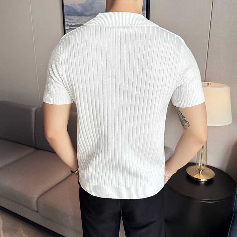 Mens Striped shirt Shirt 2024 Summer Light Thin Breathable Solid Casual Elastic Slim Fit Short Sleeved V-neck T-shirt Mens Clothing X241228