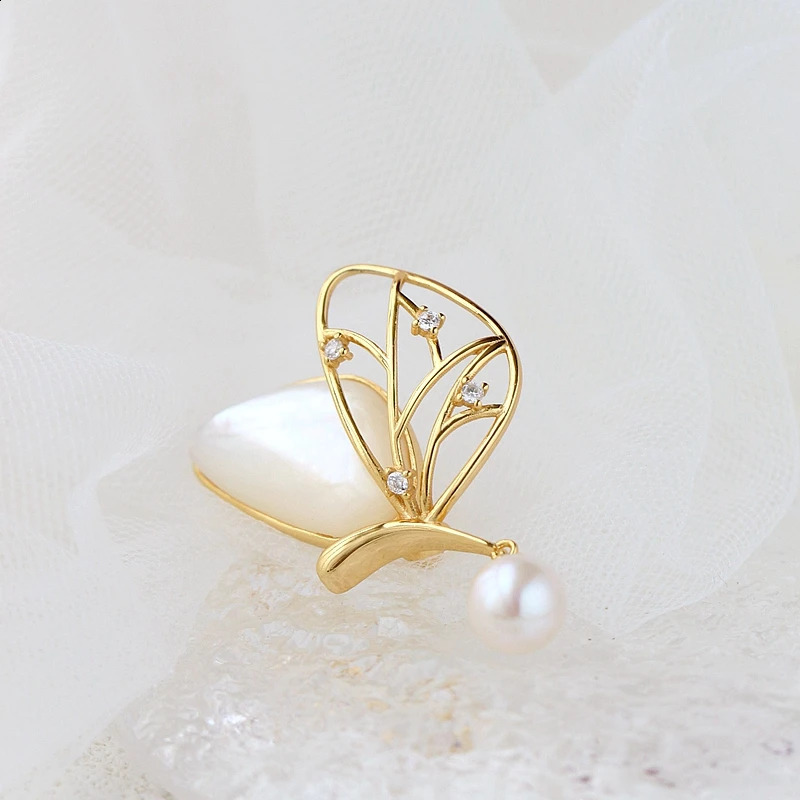 925 Sterling Silver Brooch Gold Plated Butterfly Inlaid Natural Freshwater Pearl Shellfish Trendy Jewelry Gift 241227