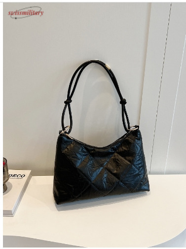 New Cross border Retro Single Shoulder Large Capacity Commuter Women's Bag with Diamond Grid Underarm Bag, High end, Fashionable and Versatile Cr