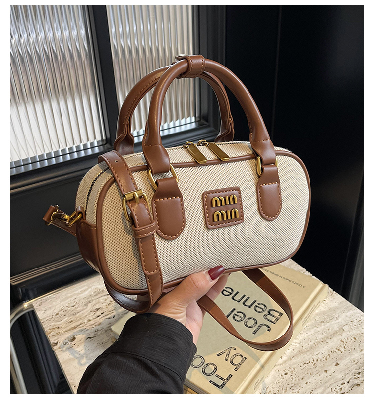 2025 Bowg Women Handbags And Purses Ladies Shoulder Crossbody Bags New Brand Square Boston Bag Winter Bolsas