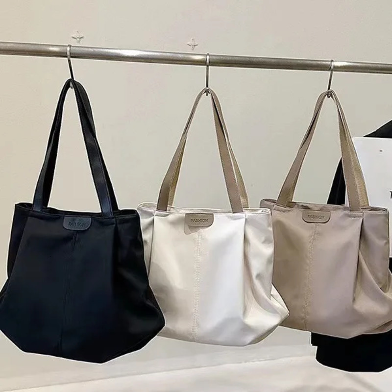 Fashion Korean version of the largecapacity shoulder bag female foreignstyle handbag canvas Tote 241227