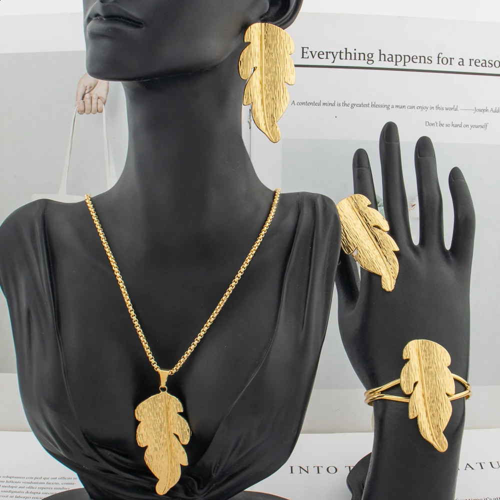 Simple Gold Color Copper Plant Leaf Earrings Chain Bangle Ring for Women Italy Fashion Statement Bracelet Necklace Jewelry Gift 241226
