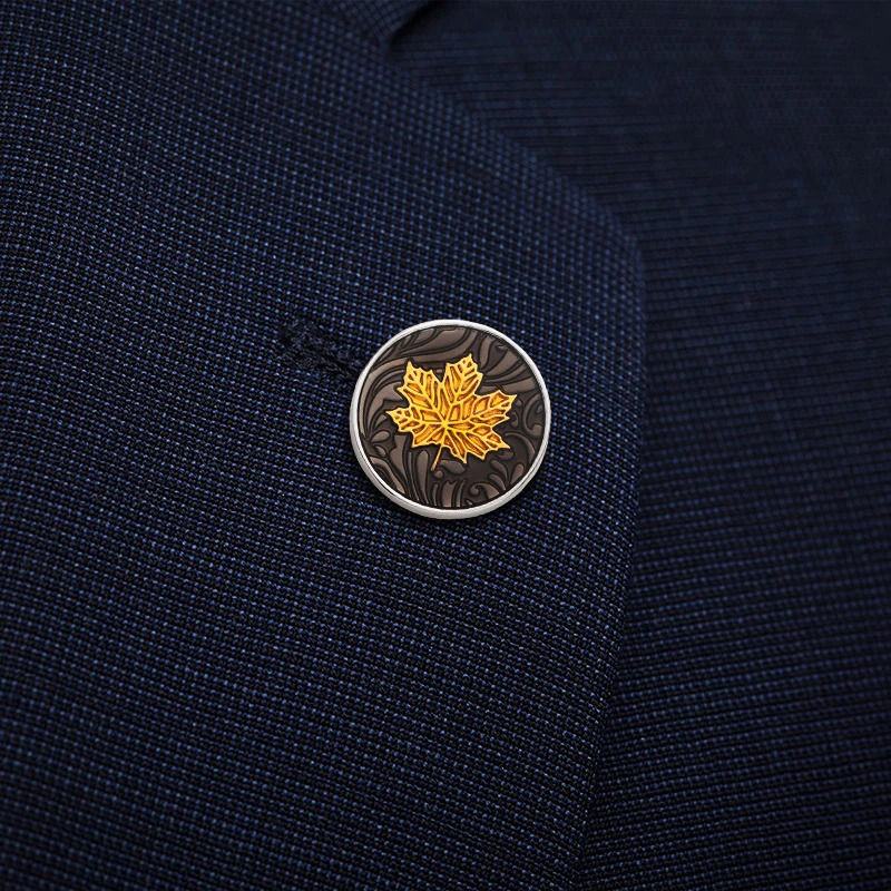 KFLK Fashion Golden Maple Leave Brooch Pins Exquisite Brooches For Mens Costumes Badge Brooch Man Arrive 241227