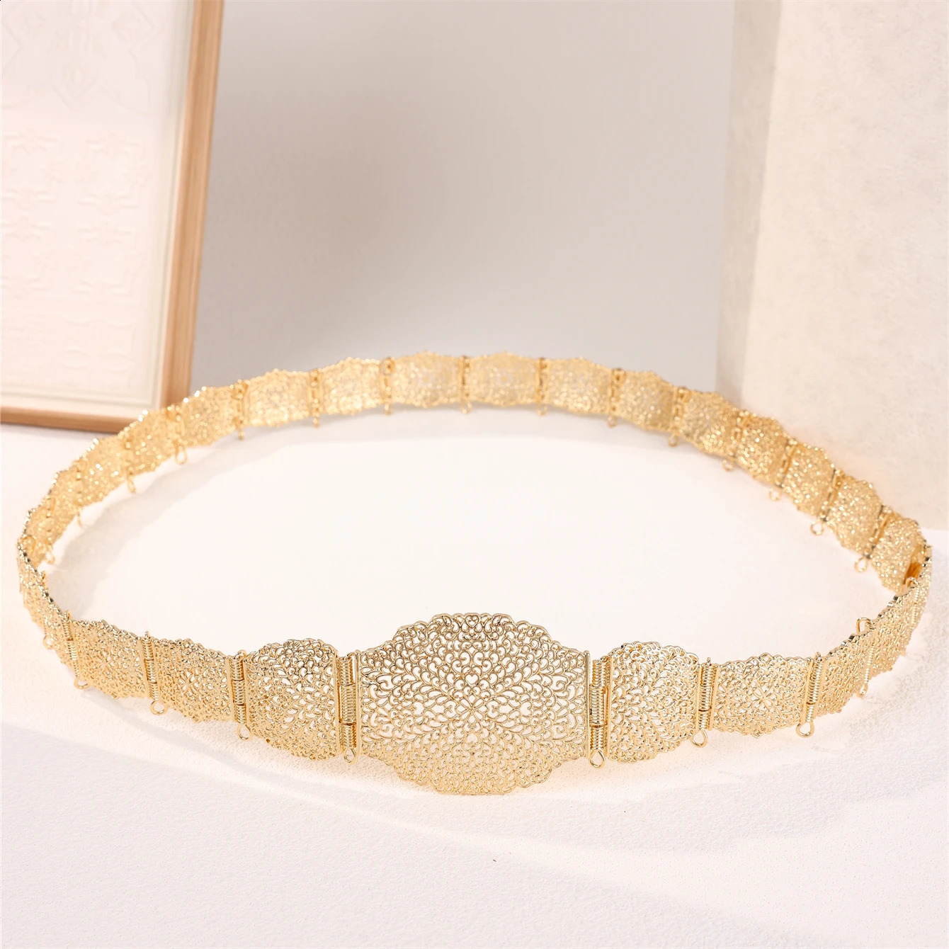 Moroccan Bride Alloy Belt Adjustable Length Lady Body Chain French Aristocratic Waist Decoration 241227