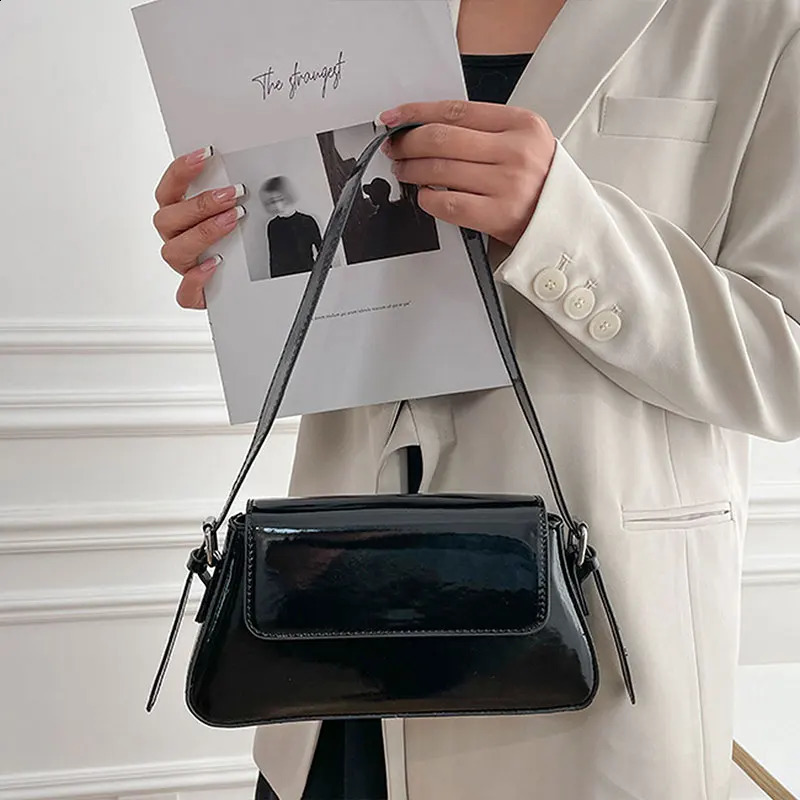 Handbags for Women Laser Armpit Bag Shoulder Bag Silver Chic Female Top Handle Bags Shopper Tote Bag Purse 241228