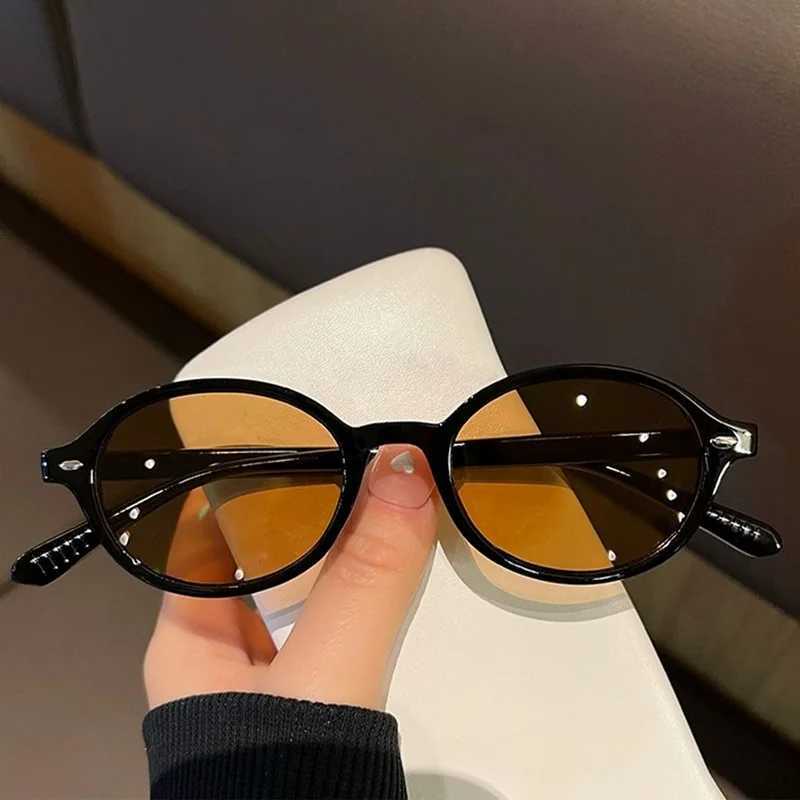 2024 Vintage Small Oval Frame Sunglasses UV400 Women Retro Summer Sun Shade Glasses Men Outdoor Travel GlassesXJ241228