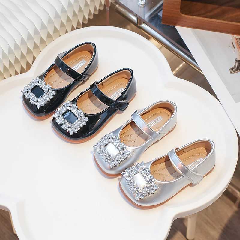 Deluxe Crystal Square Buckle Ballet Apartment suitable for children and girls silver leather Mary Jens childrens brand design elegant dress shoes W241