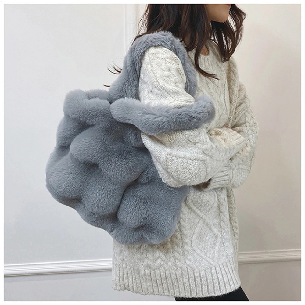 Trendy Women Fluffy Faux Fur Shoulder Bags Autumn Winter Tophandle Handbag Plush Tote Bag Versatile Handheld 250107