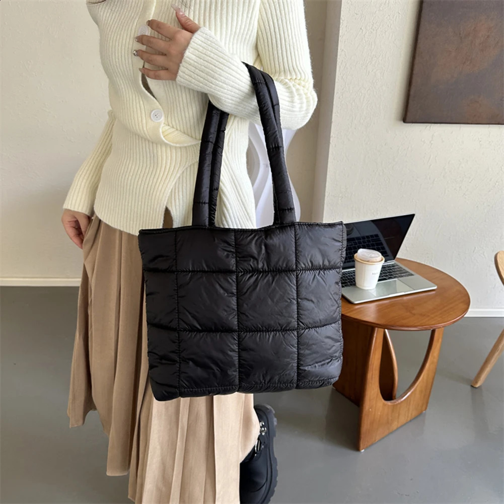 Women Padded Shoulder Bag Large Capacity Top Handle Bag Fashion Space Pad Cotton Puffer Tote Handbag Quilted Shopper Bag 241227