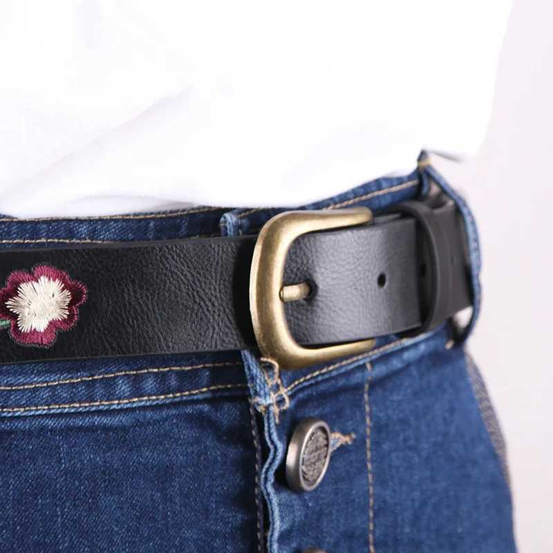 Newly embroidered floral decoration womens belt retro fashion womens classical Chinese style belt W241228