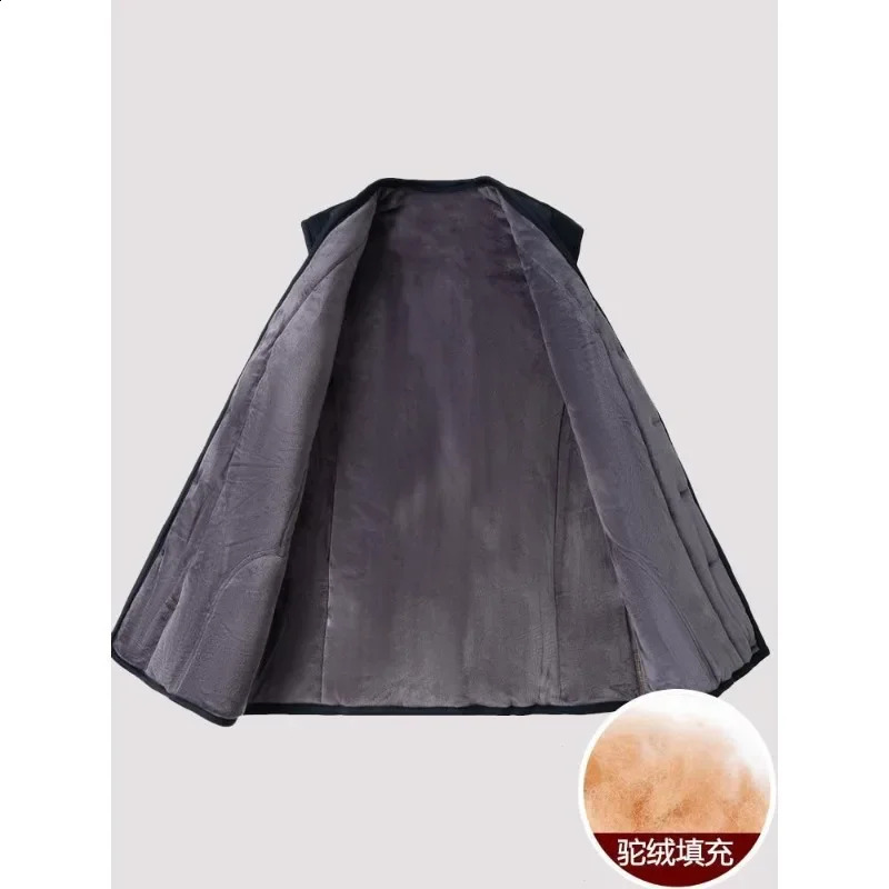 Fleece Warm Vest Coats Men Thick Lightweight Padded Lamb Plus Velvet Sleeveless Jackets Buttons Thermal Fashion 241220