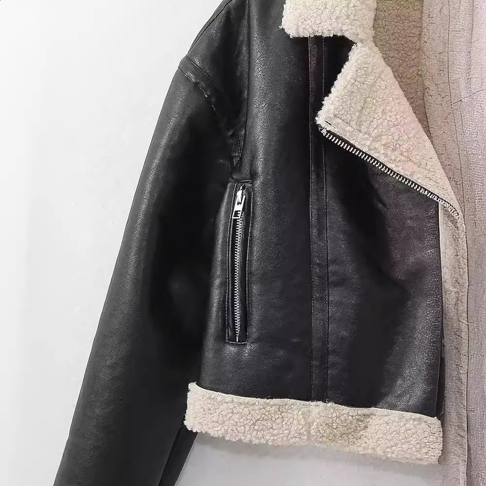 Autumn/Winter Product Womens Fashion and Casual Versatile Flip Collar Leather and Fur Integrated Leather Jacket 241220