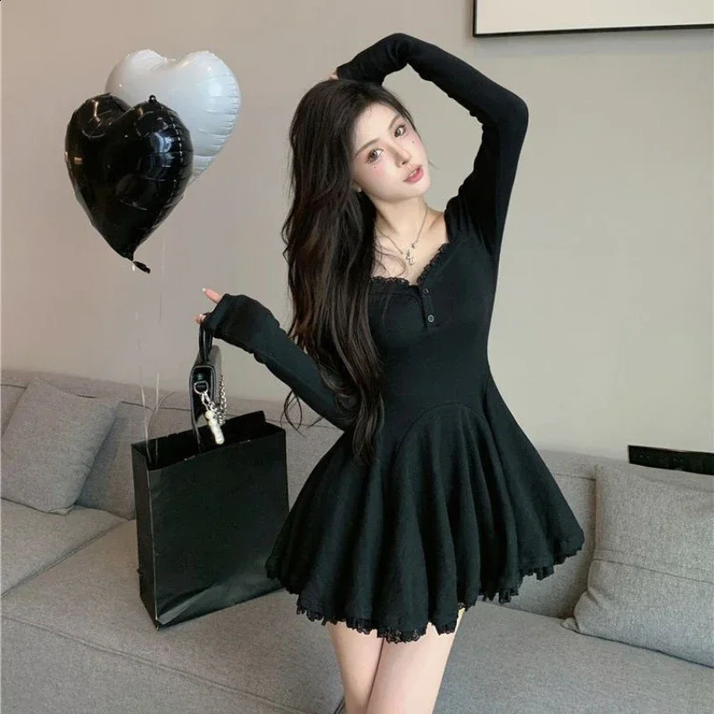 Sexy Korean Dress French Style Waist Closed Long Sleeve Collarbone Exposed Sweet Lacewaisted Pleated Aline Tutu Skirt 2024 241228