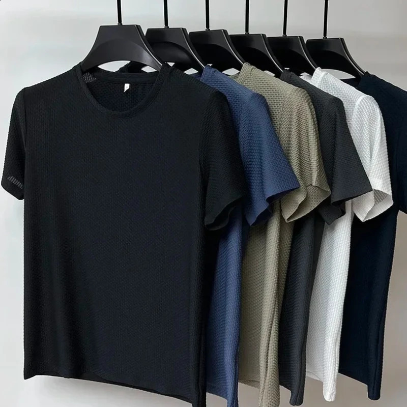 High end Ice Silk Short Sleeve T-shirt Mens Summer Mesh Breathable Round Neck Fashion Solid Color Casual Top 241224