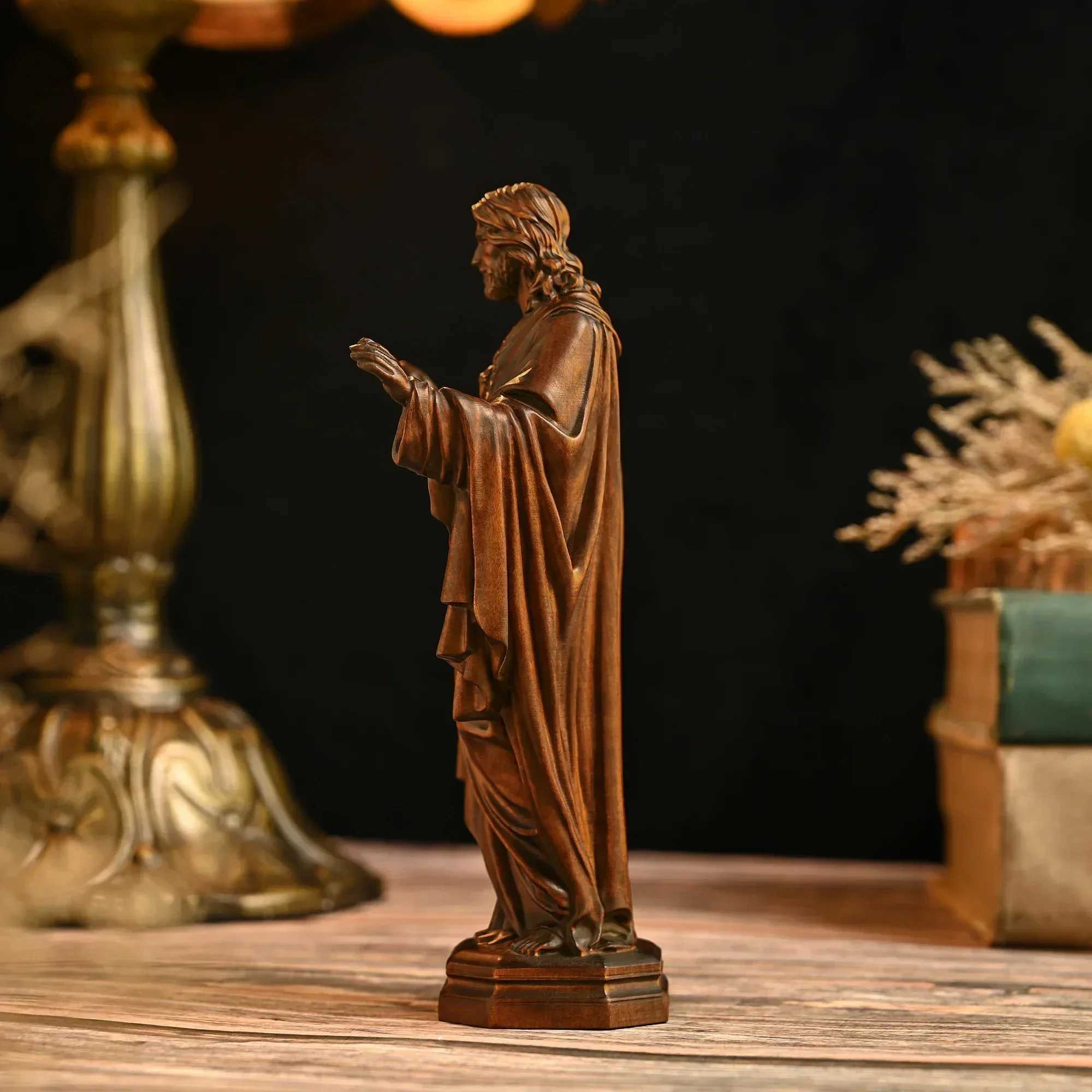 Creative Cross-Border Handmade Solid Wood Carving Handicrafts Jesus Sacred Statue Ornaments Office DecorXJ241228