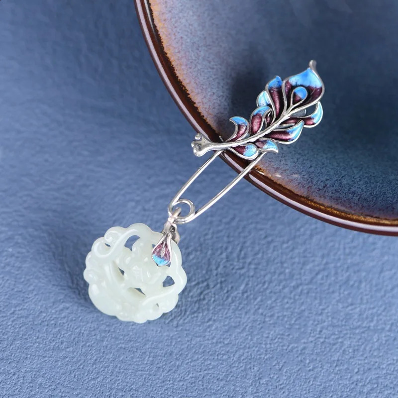 S925 Sterling Silver Brooches for Women Womens Fashion Enamel Peacock Feather Hollow Jade Flower Pin Corsage Wholesale 241227
