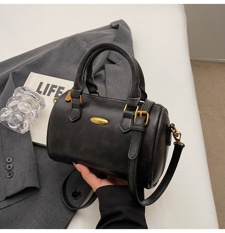 Free Shipping 2025 New Shoulder Bag Women s Flip Up Fashion Designer Trendy Crossbody Bag Black Brown Handbag Cylindrical Bag Casual Wallet Storage Ba