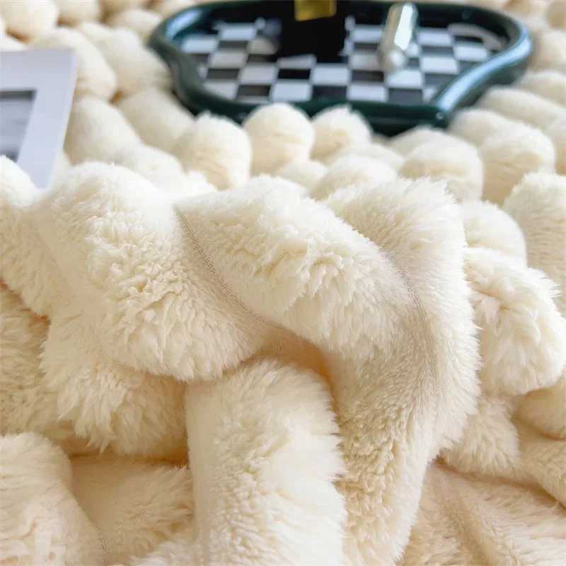 Nordic Solid Imitation Rabbit Fur Plush Sofa Blanket Warm Flannel Throwing Milk Cover Blanket TV Blanket Decoration Y241228