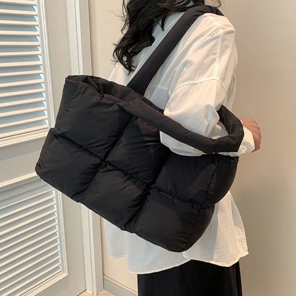 Large Cotton Quilted Tote Bag Handbags Nylon Padded Shoulder Bag Plaid Down Space Bags for Woman Puffy Warm Shopper Purses 241227