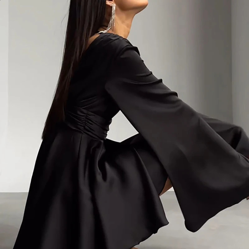 Fashion Deep V Pleated Solid Color Dress Lady Sexy Backless Lace Up Mini Dress French Satin Flared Sleeve Waist A-line Dress 241224