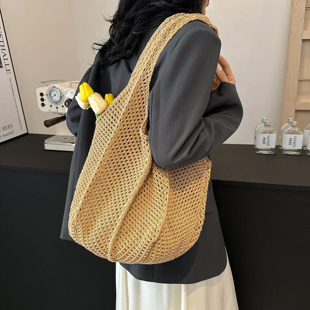 Womens Shoulder Bag Large Capacity Fashion Hollow Out Tote Bags Straw Woven Knitted Beach Summer Solid Color 241225