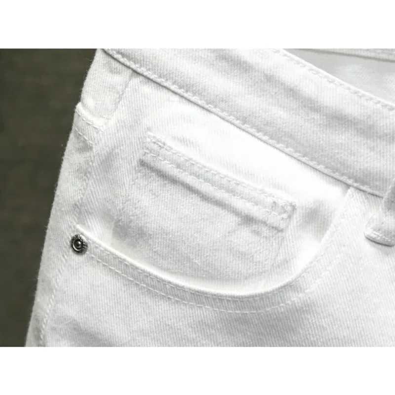 2024 New White Denim Shorts Men Ripped Knee Length Fashion Jeans Casual Hole Slim Male Short Pants Streetwear W241228