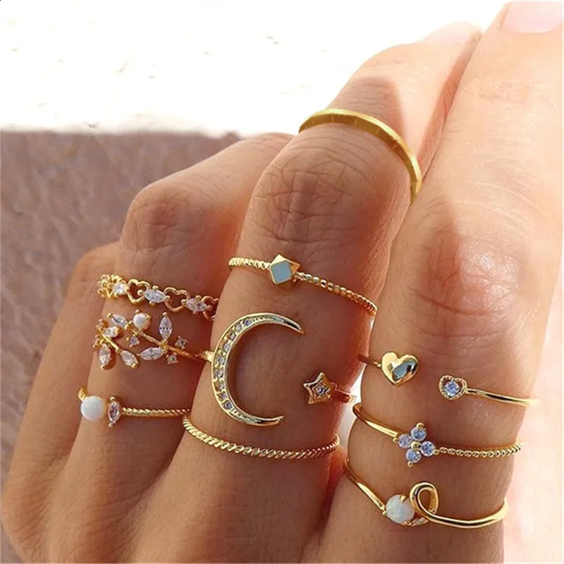 Silver Color Crystal Rings Set for Women Cubic Zirconia Moon Flower Heart Finger Wedding Female Fashion Jewelry 241225