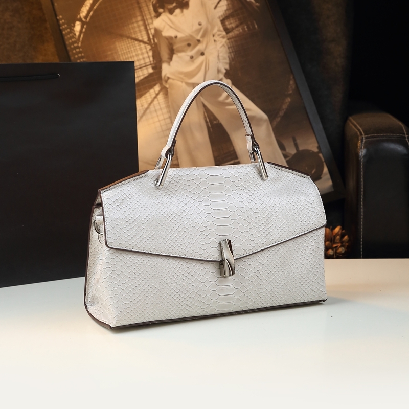 2024 New Genuine Leather Women's Handbags Fashion Shoulder Light Snake Print Small Mother Bag Crossbody Bags