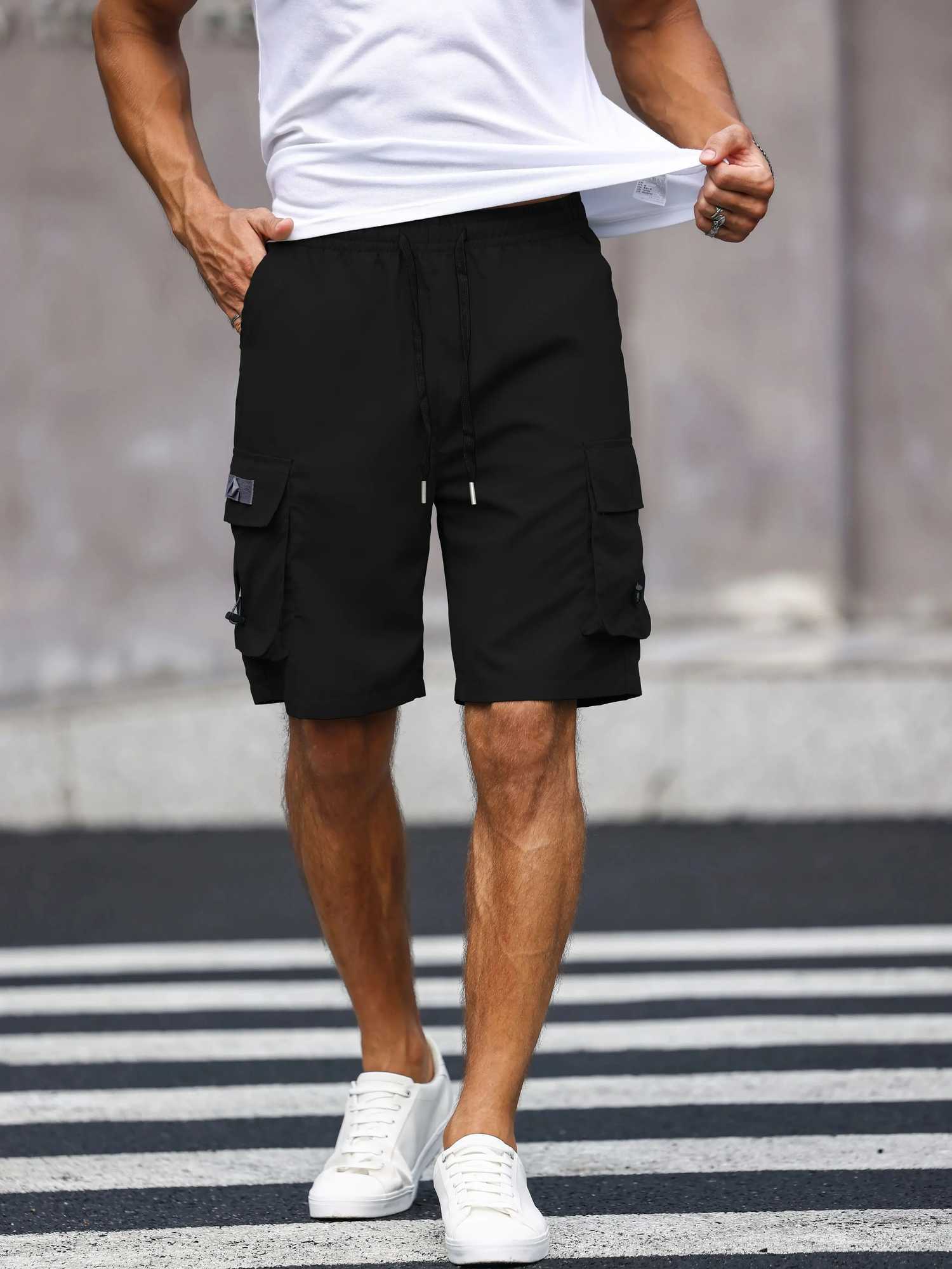 Mens Cargo Shorts With Pockets In Solid Color Loose Fit Fashionable for Casual Wear Bermuda Shorts W241228