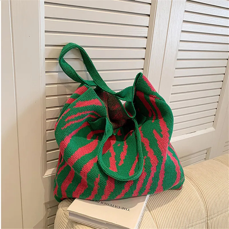 Trend Zebra Pattern Crochet Bag Large Capacity Women Handbag Shoulder Simple Knitted Tote for Teen Girls 241225