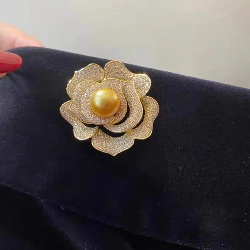 Pearl 7-8mm South Sea Round Pearl Brooch with Gold Plated Fashion Micro Inlay Brooch 241227