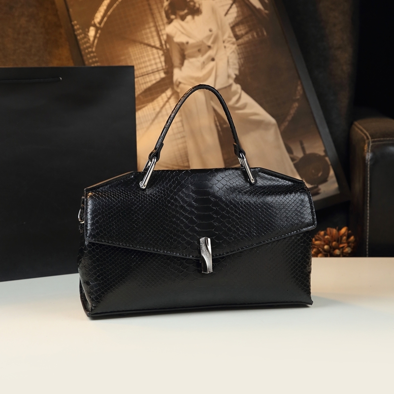 2024 New Genuine Leather Women's Handbags Fashion Shoulder Light Snake Print Small Mother Bag Crossbody Bags
