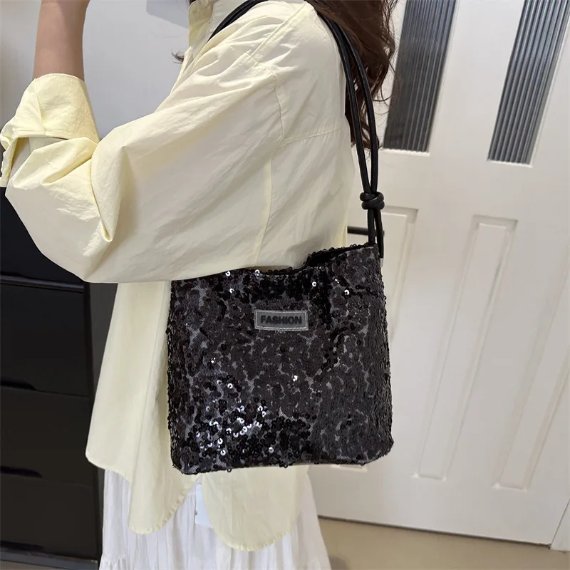 Fashion Shiny Sequins Bag Underarm Shoulder Bag for Women TLXT PU Leather Bling Small Bucket Messenger Bag Fashion Designer Shopping Silver Handbags