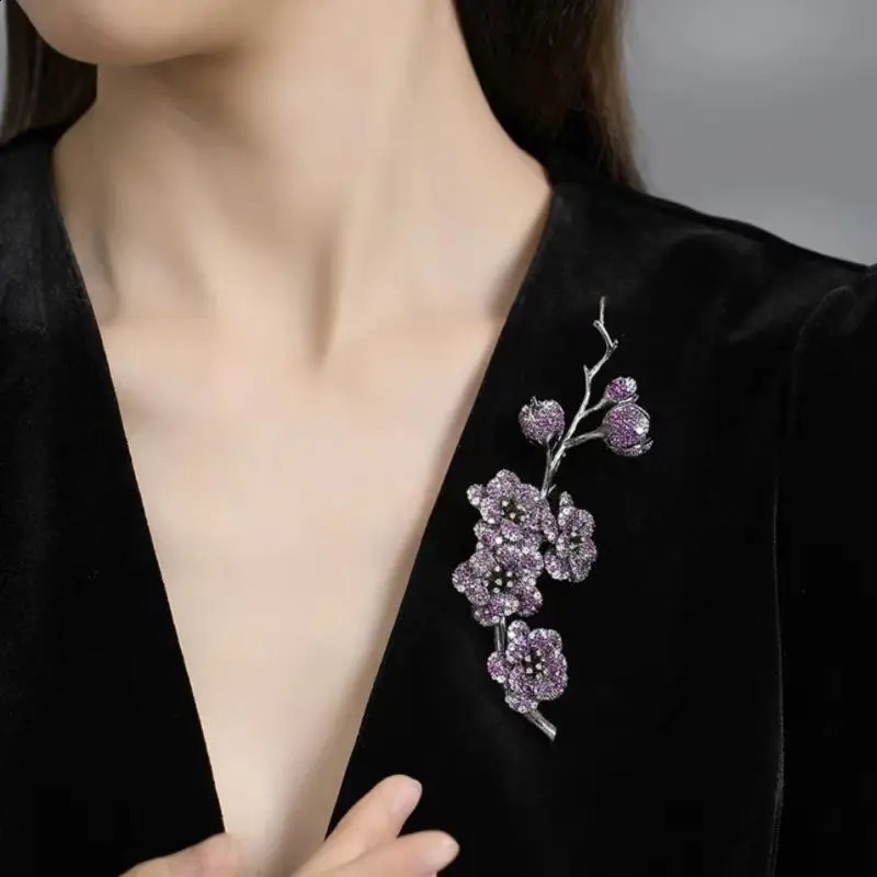 ZOCA Elegant S925 Sterling Silver Pave Zircon Plated Black Gold Plum Blossom Stylish Brooches Pins silver brooch for Women 241227