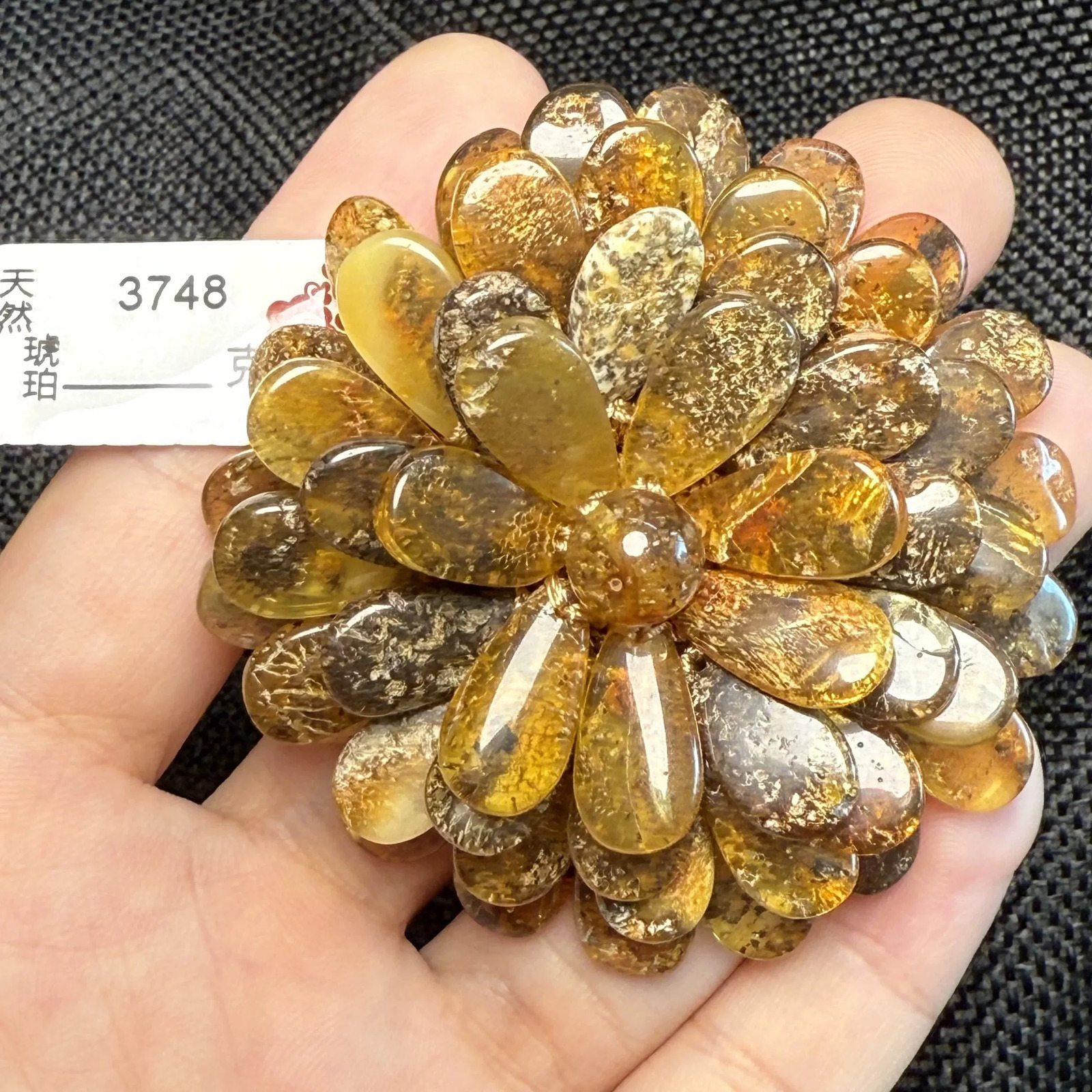 100% Natural Baltic Amber Beeswax Brooch Fashion Women Necklace Pendant Original Handmade Jewelry Accessories 241227