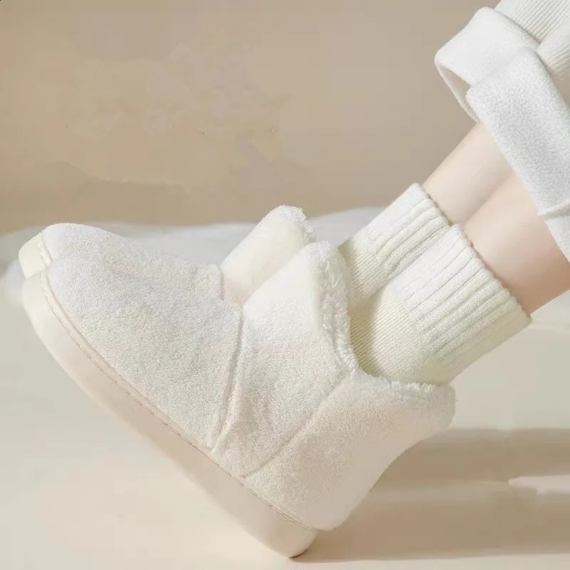 Women Winter Slippers Warm Plush Slipon Couples Home Floor Shoes Antislip Comfortable Flats Female Soft Faux Fur Boots 241223