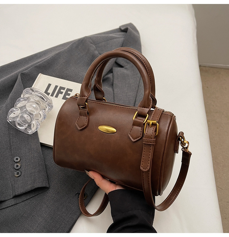 Free Shipping 2025 New Shoulder Bag Women s Flip Up Fashion Designer Trendy Crossbody Bag Black Brown Handbag Cylindrical Bag Casual Wallet Storage Ba
