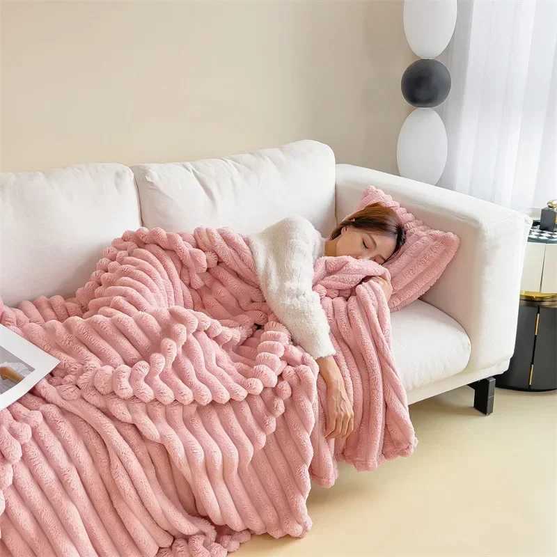 Nordic Solid Imitation Rabbit Fur Plush Sofa Blanket Warm Flannel Throwing Milk Cover Blanket TV Blanket Decoration Y241228