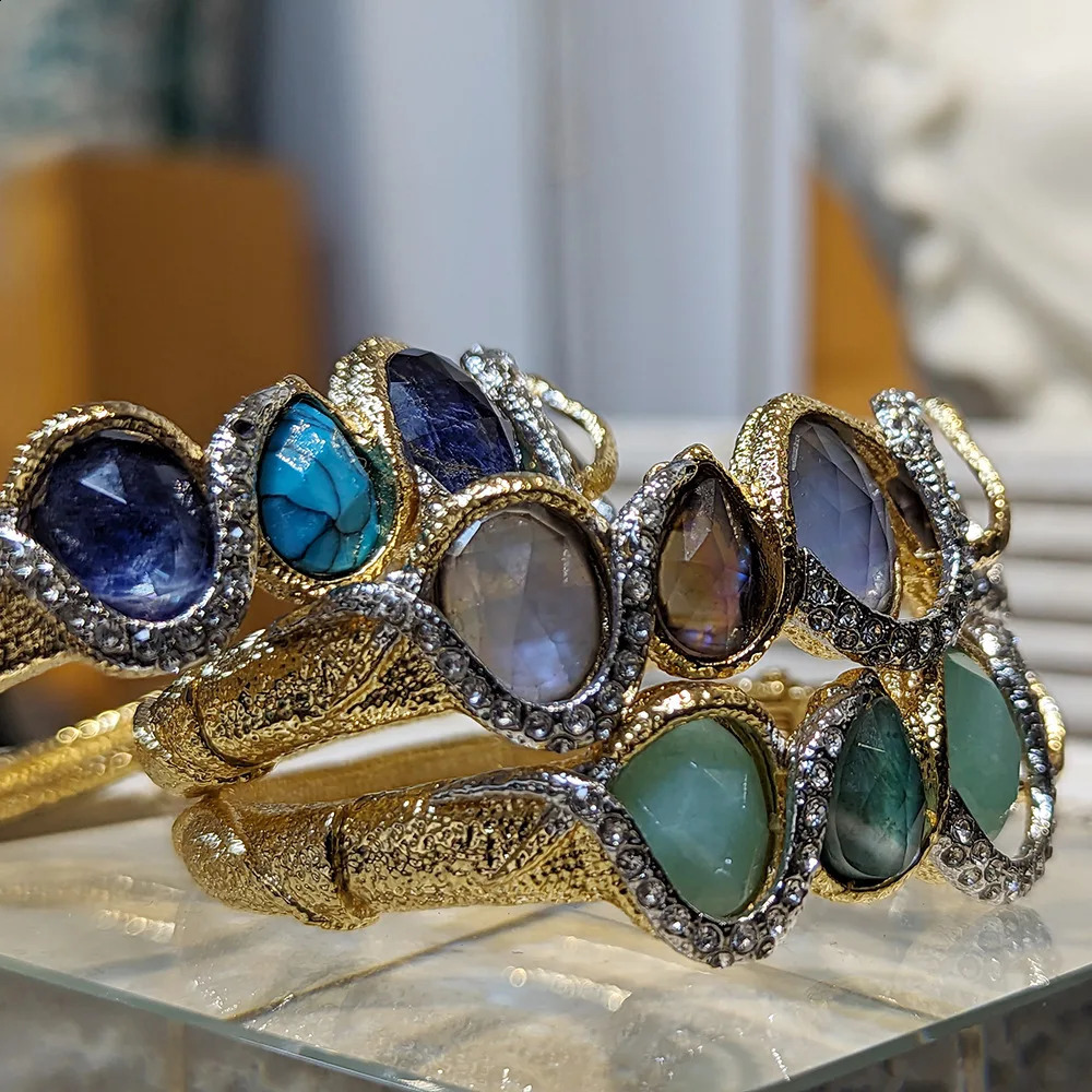 Europe and the United States exaggerated rhinestones elegant exaggerated cross-border e-commerce wholesale two-colo 241227